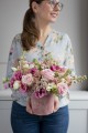 flowerbox-sredni-roza-lewkonia-wax-eustoma-frezja-lavida-wroclaw-01